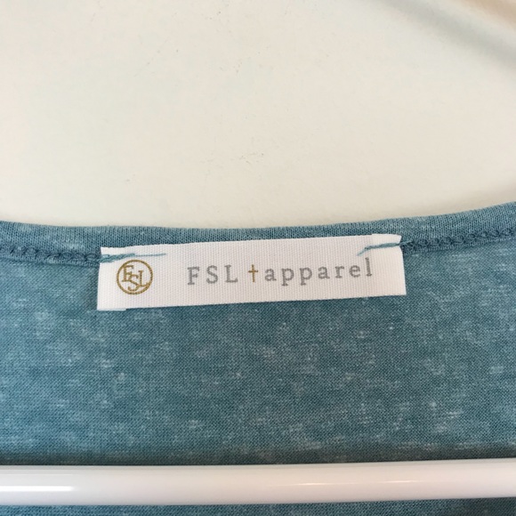 TAKING 1ST GOOD OFFER❗️Color Block Knot Tee - Picture 4 of 6